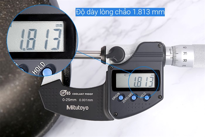 Chảo nhôm chống dính vân đá 30 cm Delites CS002-30 Màu Đen