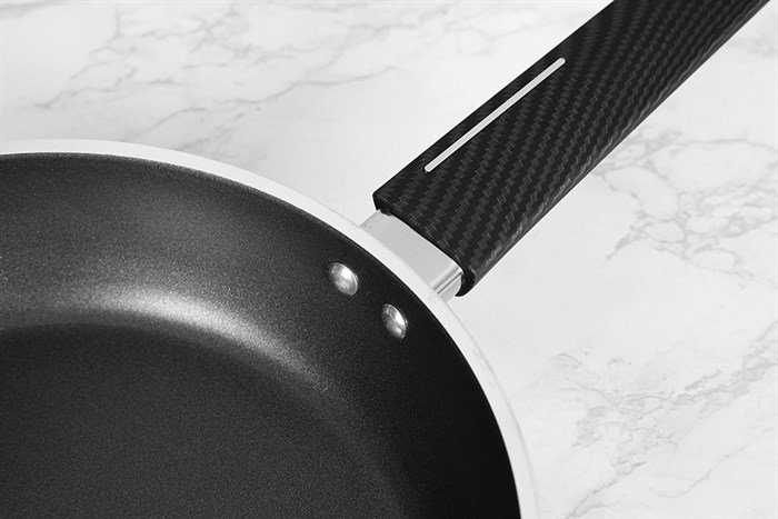 Chảo nhôm chống dính đáy từ 24 cm Elmich Nero EL-3772 Màu Đen