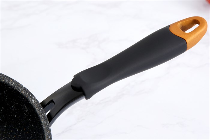 Chảo nhôm sâu chống dính vân đá đáy từ 20 cm Kangaroo KG662XS Màu Đen