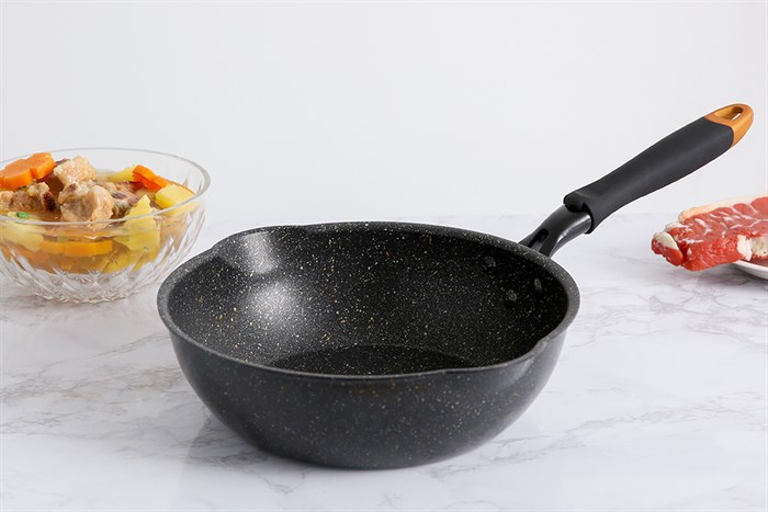 Chảo nhôm sâu chống dính vân đá đáy từ 24 cm Kangaroo KG662S Màu Đen