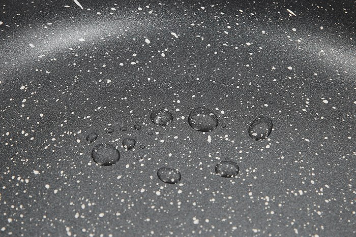 Chảo nhôm chống dính vân đá 24 cm Delites CE003-24 Màu Xanh Dương