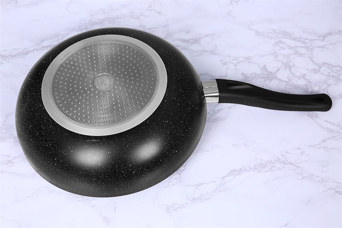 Chảo nhôm sâu chống dính vân đá đáy từ 28 cm Delites CE006-28 Màu Đen