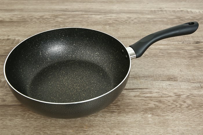 Chảo nhôm sâu chống dính vân đá đáy từ 26 cm Sunhouse SHS26MB Màu Đen