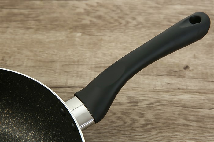 Chảo nhôm sâu chống dính vân đá đáy từ 26 cm Sunhouse SHS26MB Màu Đen