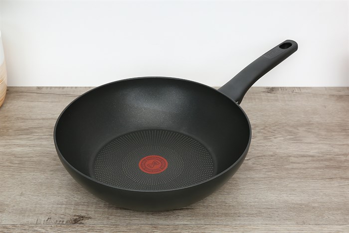 Chảo nhôm sâu chống dính vân đá đáy từ 28 cm Tefal Ultimate G2681972 Màu Đen