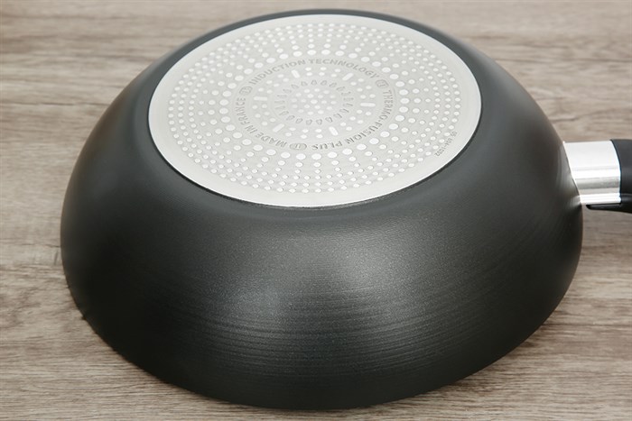 Chảo nhôm sâu chống dính vân đá đáy từ 28 cm Tefal Ultimate G2681972 Màu Đen