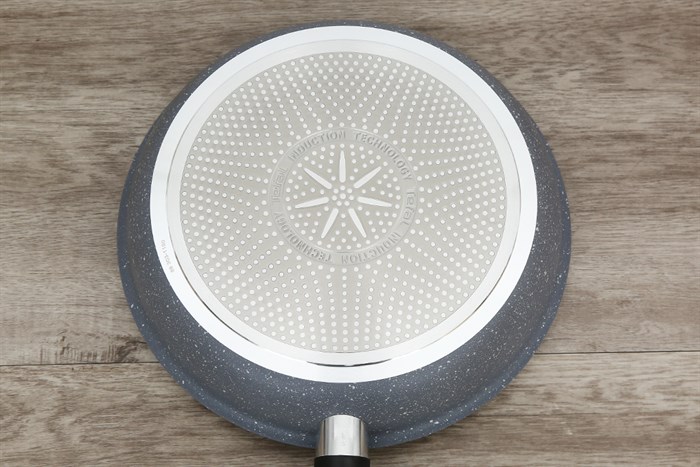 Chảo nhôm chống dính vân đá đáy từ 28 cm Tefal Cook Healthy G1340695 Màu Xám