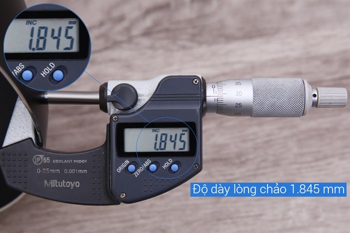 Chảo nhôm chống dính 30 cm Delites CE007-30 Màu Đen