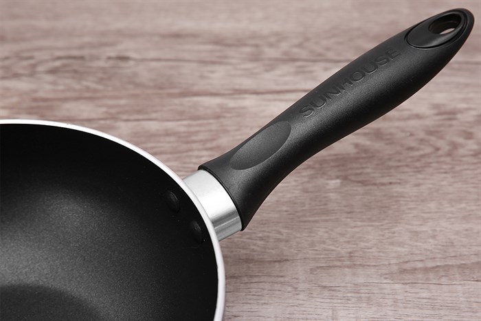 Chảo nhôm sâu chống dính 20 cm Sunhouse SHS20 Màu Đen