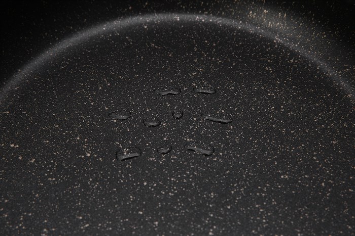 Chảo inox chống dính vân đá đáy từ 26 cm Sunhouse IN26M4 Màu Inox