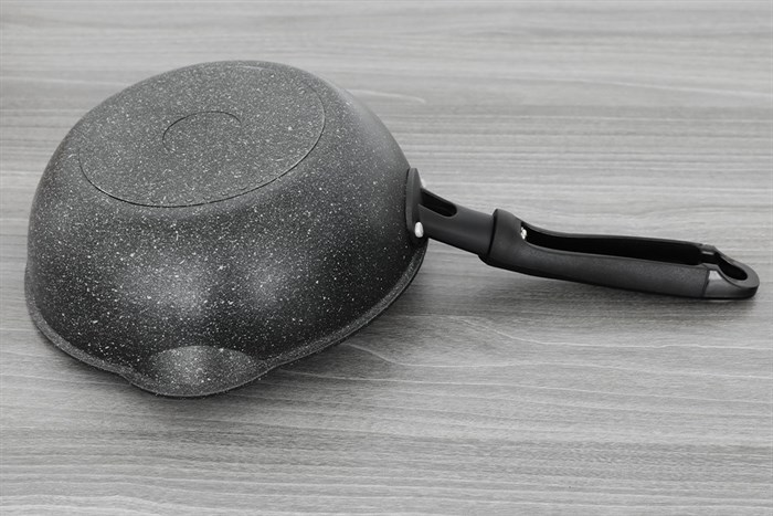 Chảo nhôm sâu chống dính vân đá đáy từ 20 cm Sunhouse SHS20MRD Màu Đen