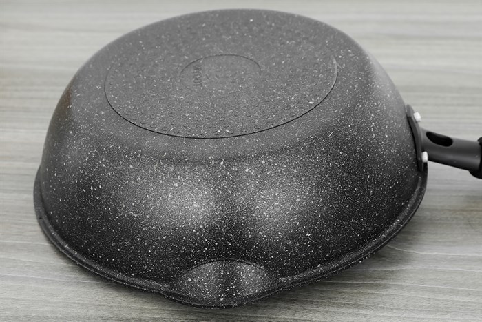 Chảo nhôm sâu chống dính vân đá đáy từ 26 cm Sunhouse SHS26MRD Màu Đen