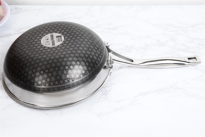 Chảo inox sâu chống dính nắp kính đáy từ 24 cm Kims Cook N224MZ Màu Inox