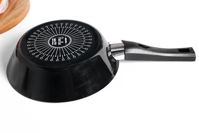 Chảo nhôm chống dính đáy từ 22 cm Kims Cook PBO22 Màu Đen