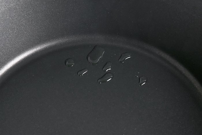 Chảo nhôm chống dính đáy từ 26 cm Kims Cook PBO26 Màu Đen