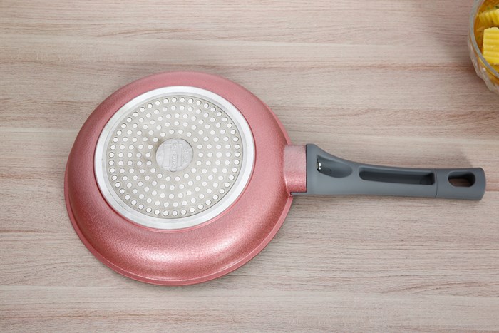 Chảo nhôm chống dính vân đá đáy từ 24 cm Sunhouse SBD24MP Màu Đen - Đỏ