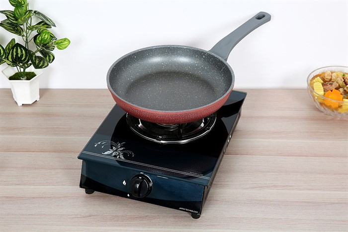 Chảo nhôm chống dính vân đá đáy từ 28 cm Sunhouse SBD28MP