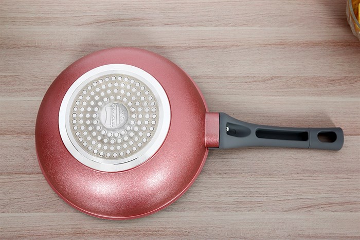 Chảo nhôm sâu chống dính vân đá đáy từ 26 cm Sunhouse SBDS26MP Màu Đen