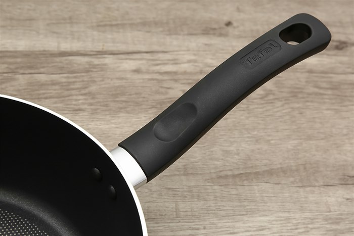 Chảo nhôm sâu chống dính đáy từ 24 cm Tefal Only Cook G1646495 Màu Đen