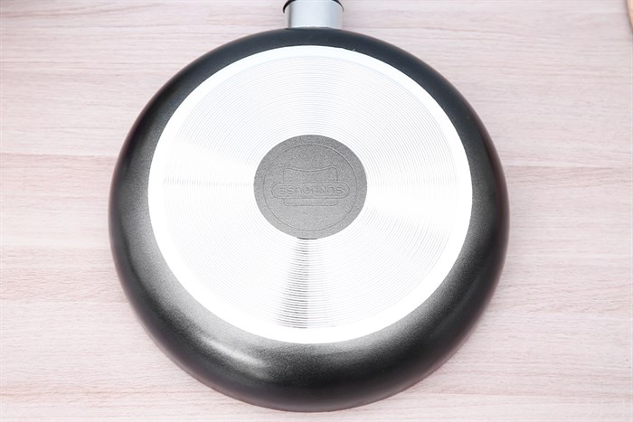 Chảo nhôm sần chống dính 24 cm Sunhouse CS24 Màu Đen