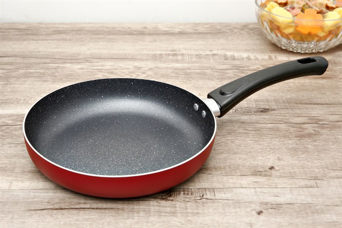 Chảo nhôm chống dính vân đá 24 cm Delites CE008-24 Màu Đỏ