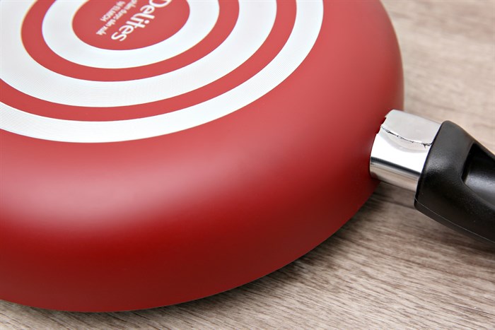 Chảo nhôm chống dính vân đá 24 cm Delites CE008-24 Màu Đỏ