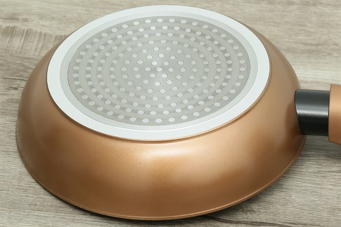 Chảo nhôm chống dính đáy từ 20 cm Visions VS-FP20-AB/JP Màu Vàng đồng