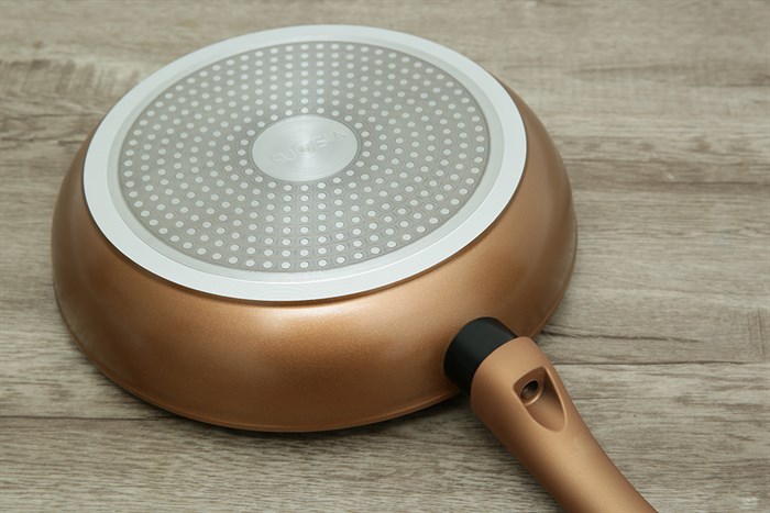 Chảo nhôm chống dính đáy từ 26 cm Visions VS-FP26-AB/JP Màu Vàng đồng