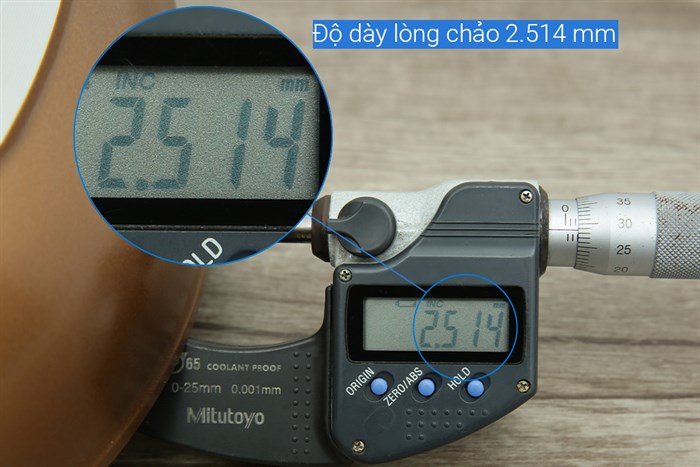 Chảo nhôm chống dính đáy từ 26 cm Visions VS-FP26-AB/JP Màu Vàng đồng