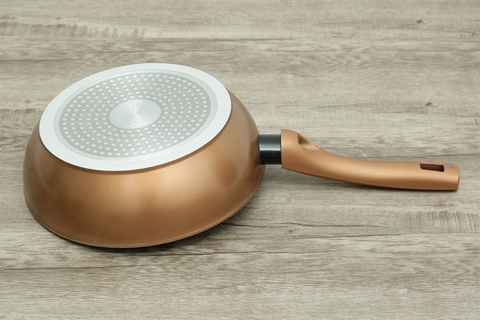 Chảo nhôm sâu chống dính đáy từ 24 cm Visions VS-WP24-AB/JP Màu Vàng đồng