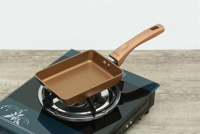 Chảo nhôm chống dính đáy từ 18 cm Visions VS-EP18-AB/JP Màu Vàng đồng