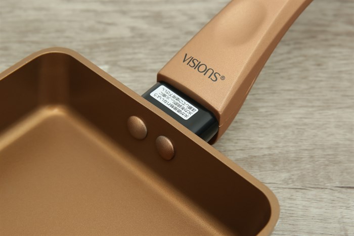 Chảo nhôm chống dính đáy từ 18 cm Visions VS-EP18-AB/JP Màu Vàng đồng