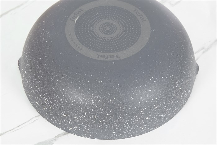 Chảo nhôm sâu chống dính vân đá 26 cm Tefal Natura B2266595 Màu Đen