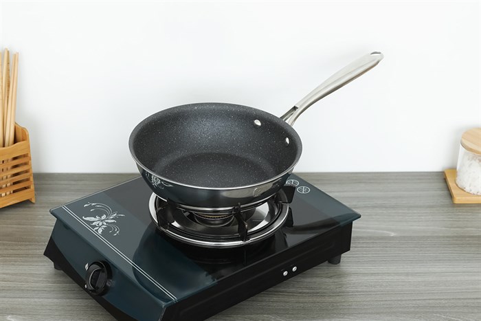 Chảo inox sâu chống dính vân đá đáy từ 24 cm Elmich Trimax EL2416OL Màu Inox