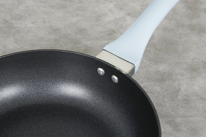 Chảo nhôm sâu chống dính đáy từ 24 cm Elmich EL-5923SK24 Màu Xanh da trời nhạt