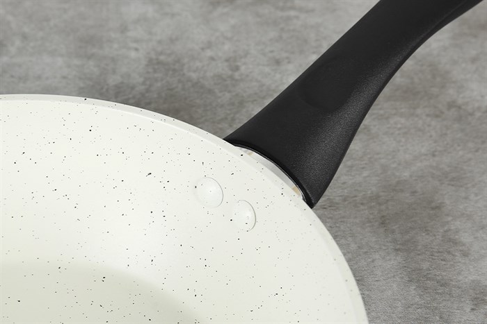 Chảo nhôm sâu chống dính vân đá đáy từ 24 cm Green Cook GCP226-24IH Màu Kem