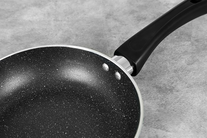 Chảo nhôm chống dính vân đá đáy từ 20 cm Elmich Coloseum EL-5746MN Màu Xanh