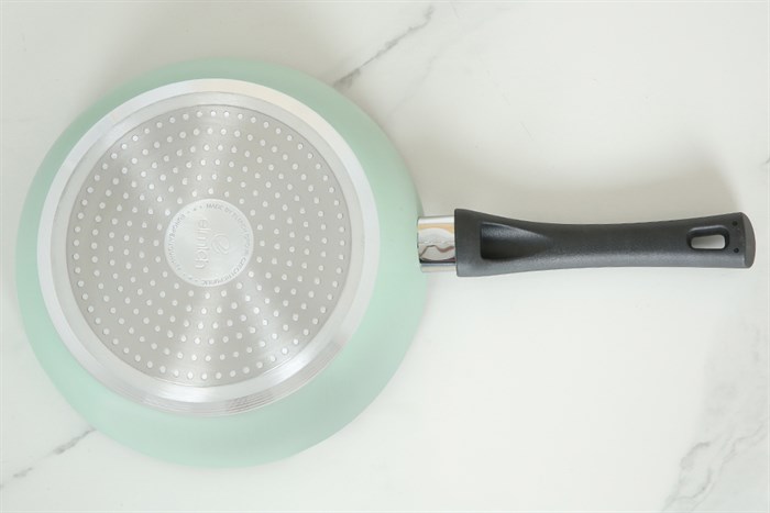 Chảo nhôm chống dính vân đá đáy từ 26 cm Elmich Colosseum Y1 EL-3720 Xanh mint Màu Xanh mint