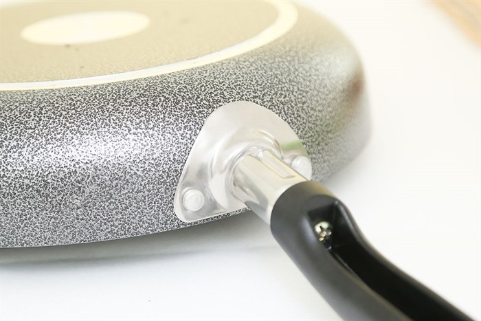 Chảo nhôm chống dính 24 cm Happycook NSF24CRL Màu Xám