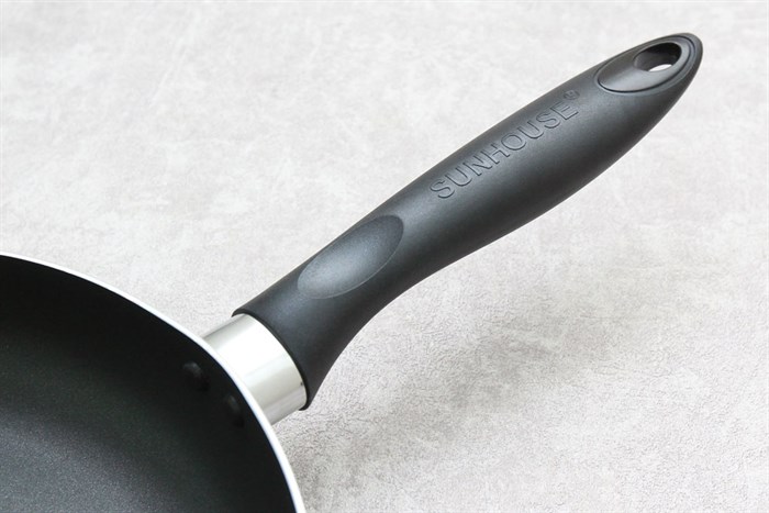 Chảo nhôm chống dính 28 cm Sunhouse CT28 Màu Đen