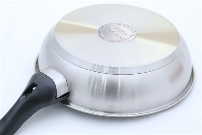 Chảo inox chống dính đáy từ 24 cm Fivestar CKD24-3DI Màu Đen - Xám