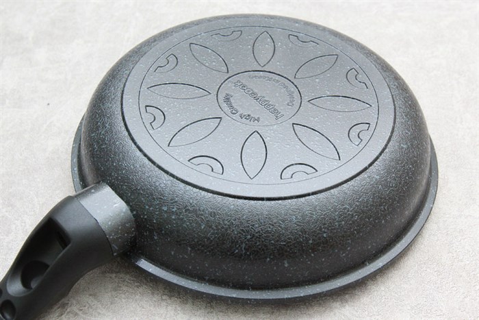 Chảo nhôm chống dính 24 cm Happycook CFP-24 Màu Đen