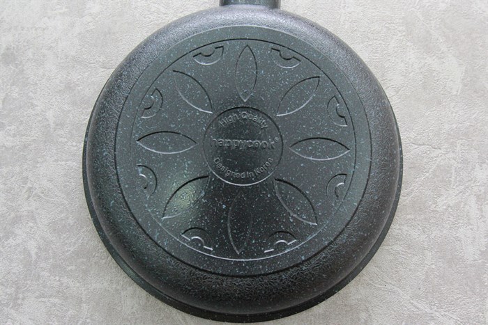 Chảo nhôm chống dính 24 cm Happycook CFP-24 Màu Đen