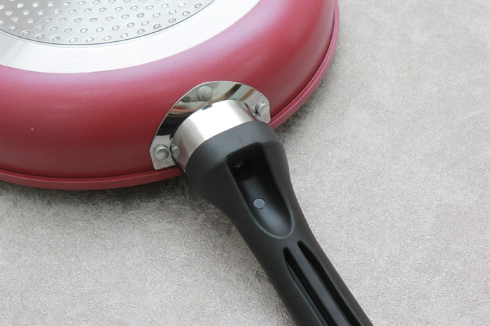 Chảo chống dính Goldsun FP-GE1528-IH 28 cm Màu Đỏ đô