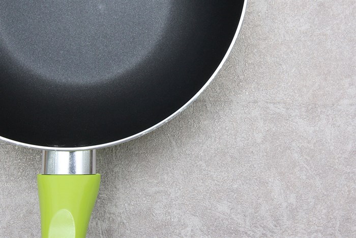 Chảo nhôm chống dính nắp kính 24 cm Kangaroo KG 919 Màu Xanh lá