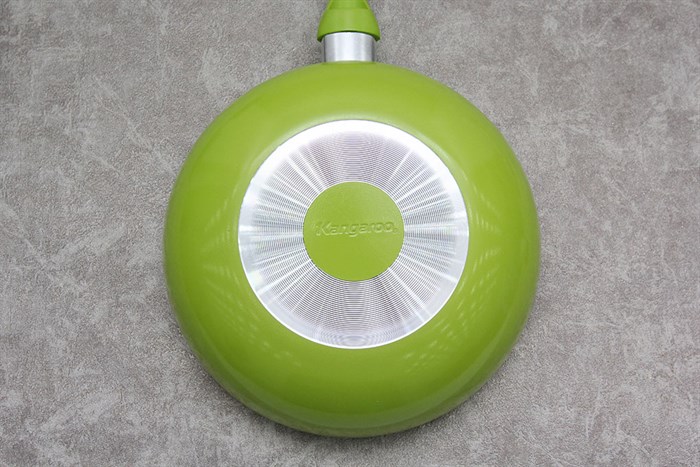 Chảo nhôm chống dính nắp kính 24 cm Kangaroo KG 919 Màu Xanh lá