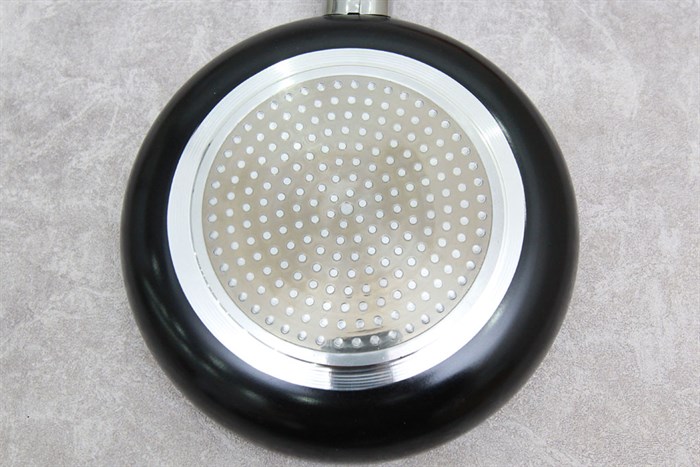 Chảo nhôm chống dính đáy từ 22 cm Sunhouse SHM22 Màu Đen