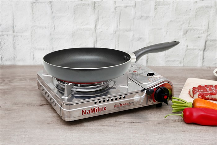 Chảo nhôm chống dính đáy từ 22 cm Sunhouse SHM22 Màu Đen