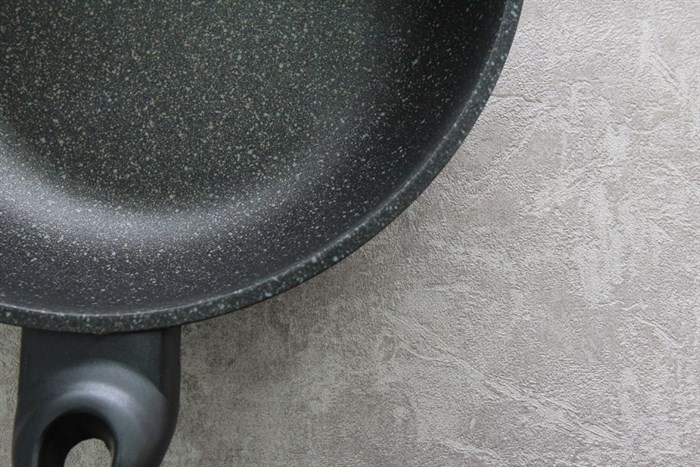 Chảo nhôm sâu chống dính 28 cm Sunhouse Calistar SBDS-28 Màu Đen