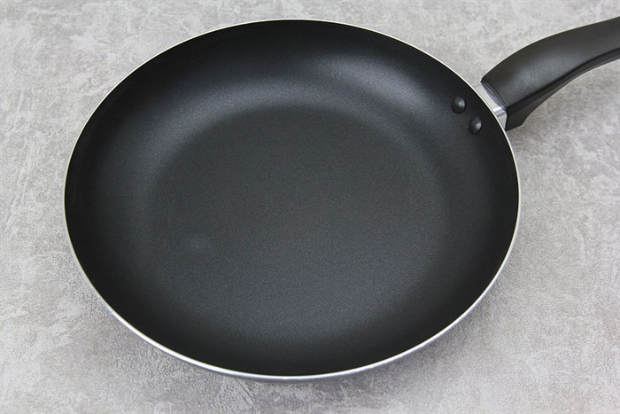 Chảo nhôm chống dính 24 cm Kangaroo KG651 Màu Đen